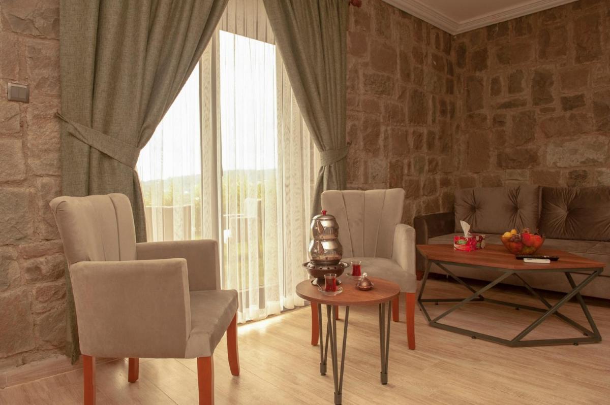 STONE VILLAGE - Hizvo