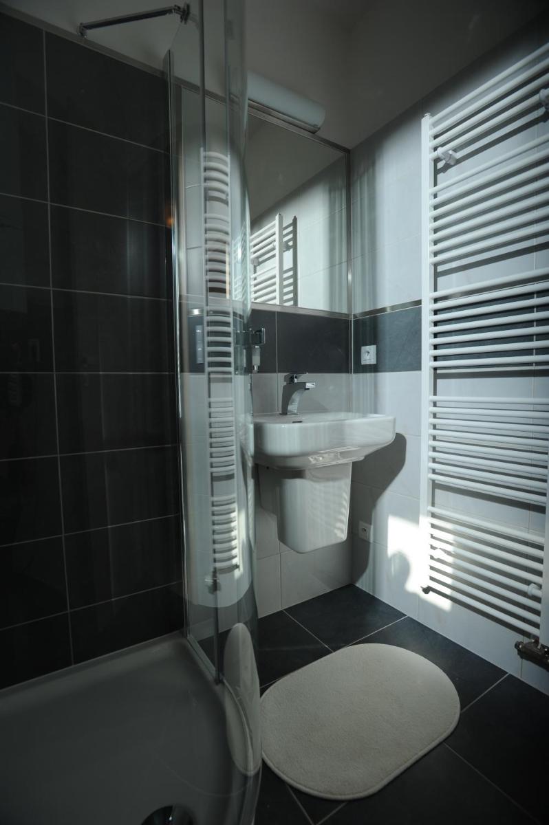 Black Bridge Hotel Apartment - Hizvo