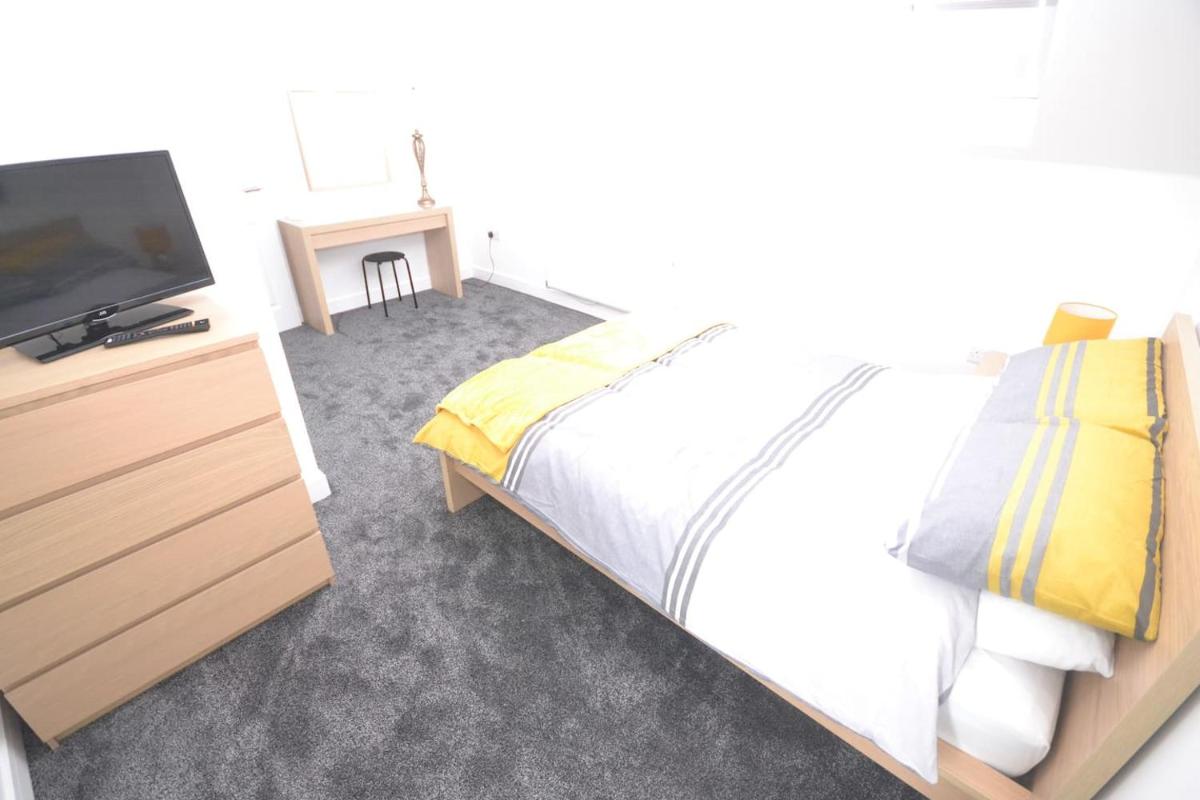 BEACH RETREAT - Housity