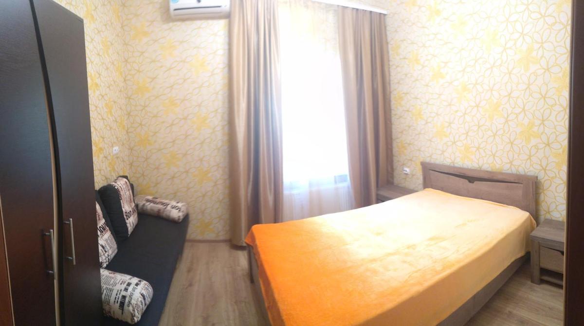 On Sevastopolskoy - Housity