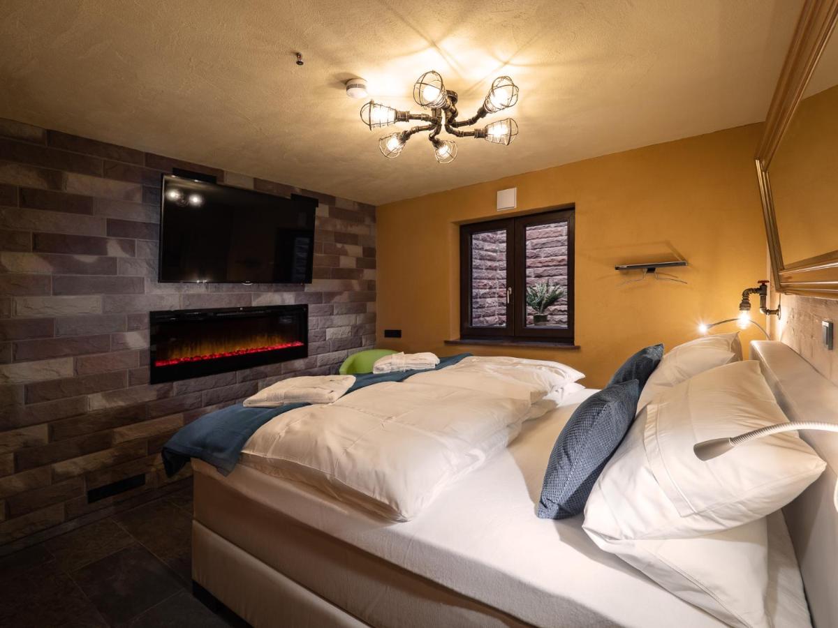 Ferienwohnung Altschloss - Housity