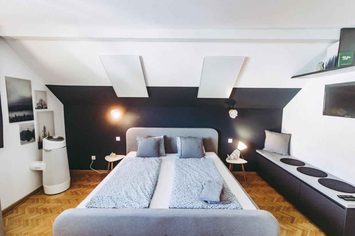 Lackenbauer - Housity