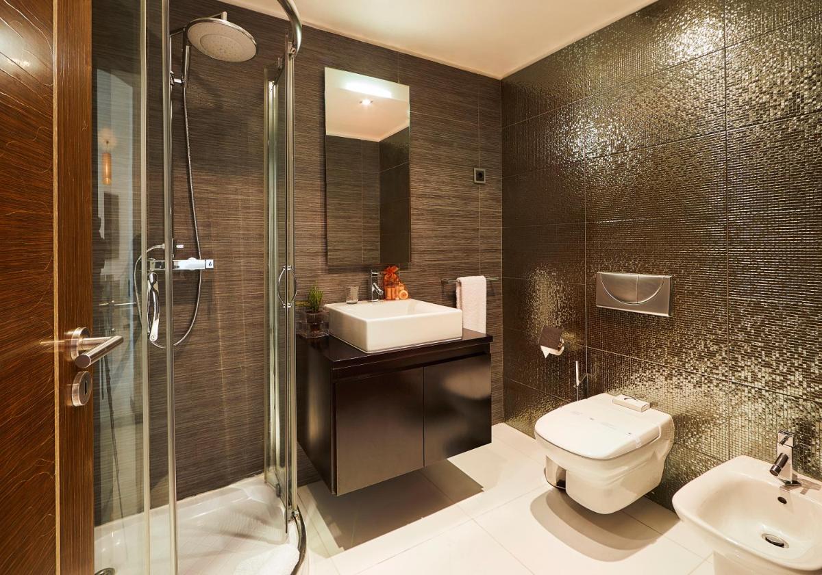 Suitetrails - RK Suite Hotel