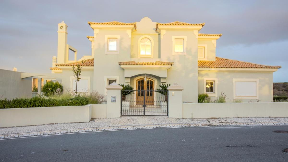 Villas @ Quinta do Vale Golfe - Housity