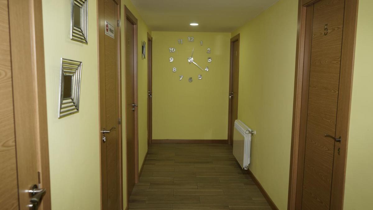 Hostal La Pared - Housity