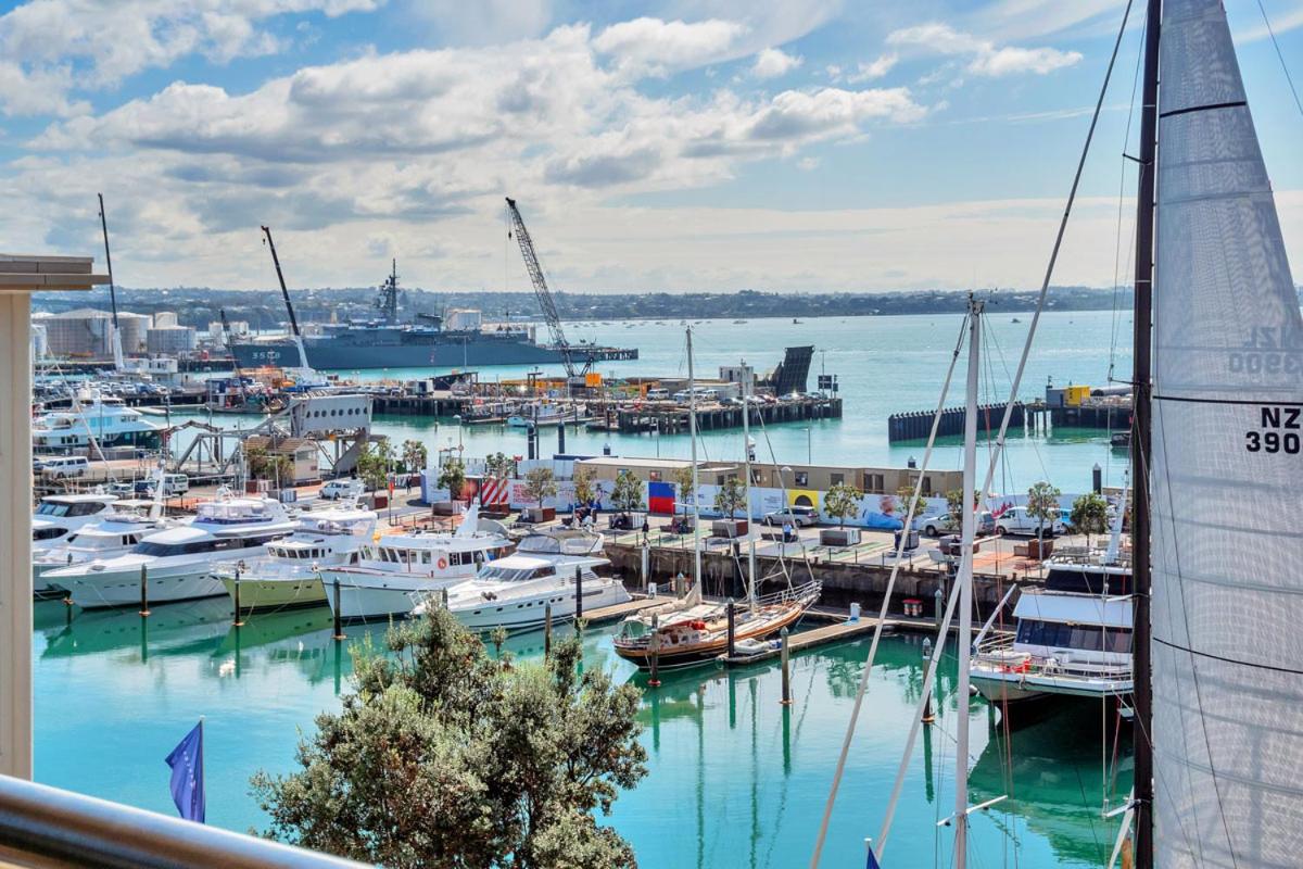 Auckland Viaduct Chic Luxury Waterfront Views! - Housity