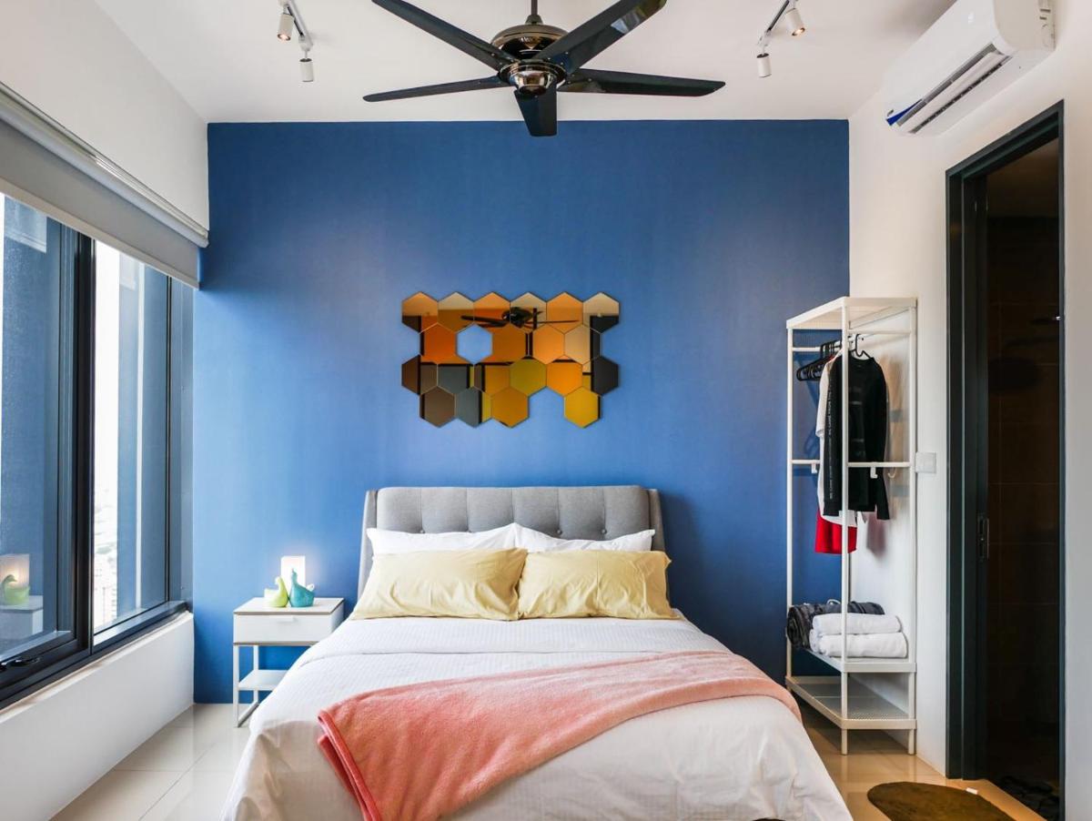 Tropicana 218 Macalister Studio with Seaview - Housity