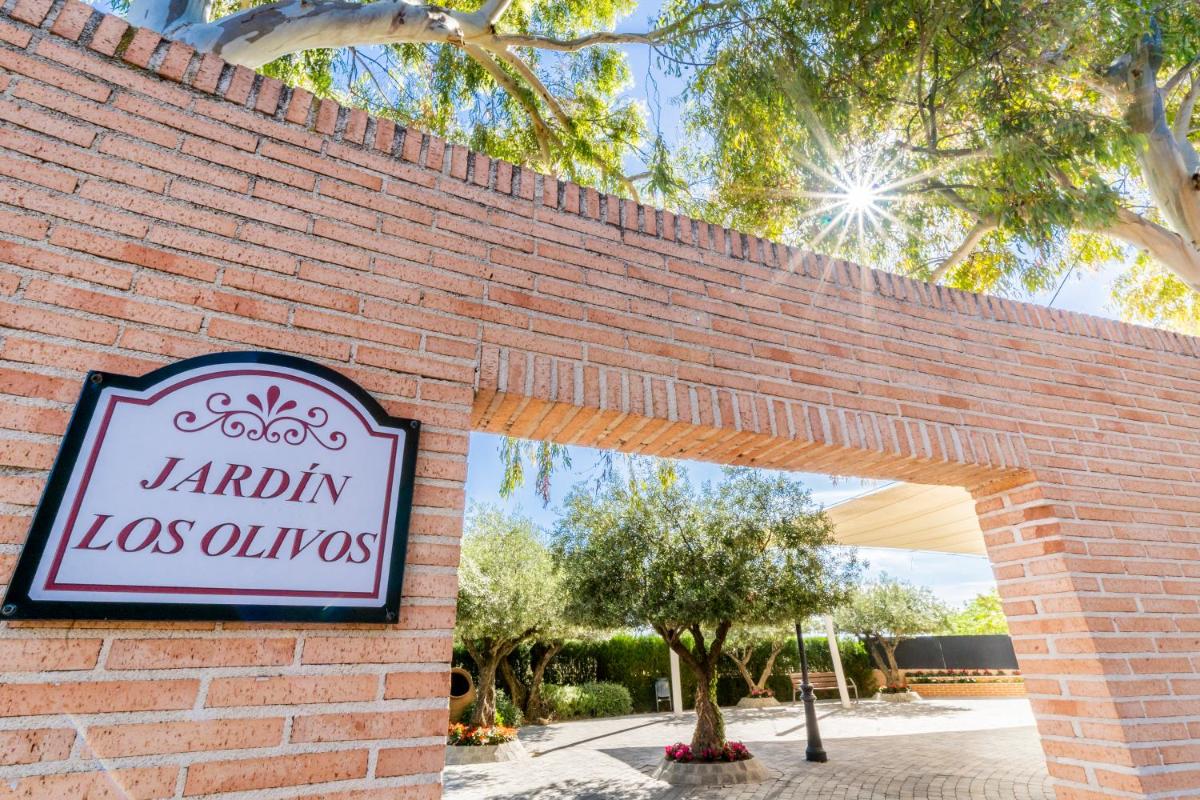 Certificado, premio, señal o documento que está expuesto en Hotel Comendador
