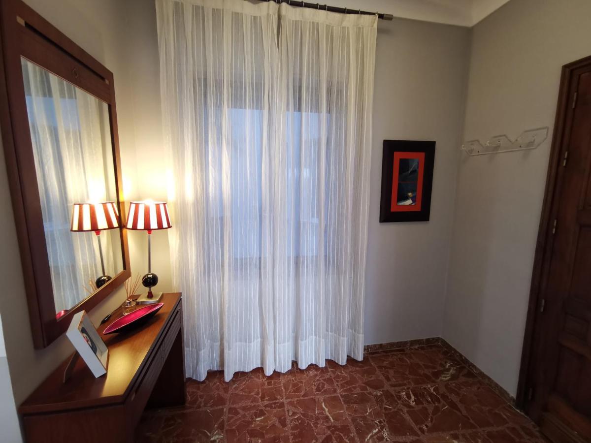 Eduardo Lucena 5, Mezquita - Housity