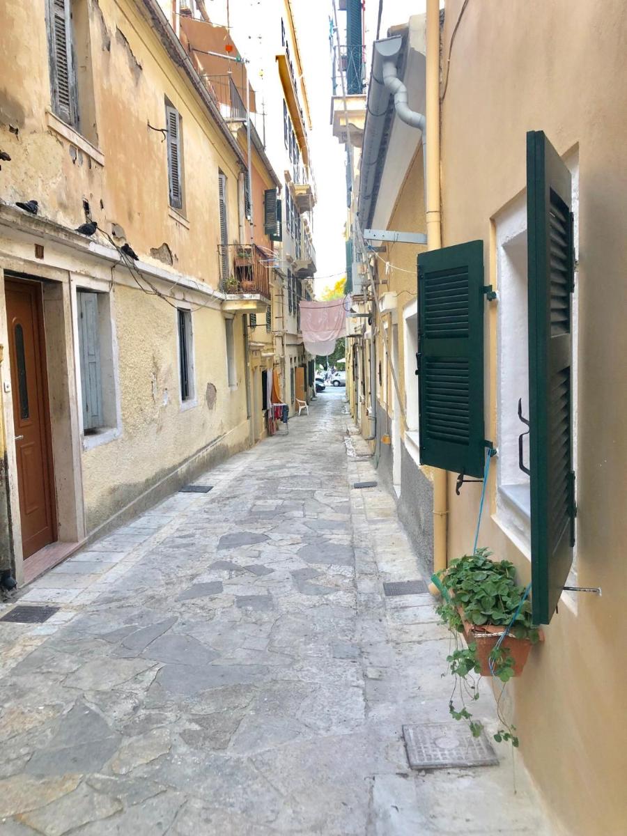 Corfu Old Town’s Cutiest Place - Hizvo