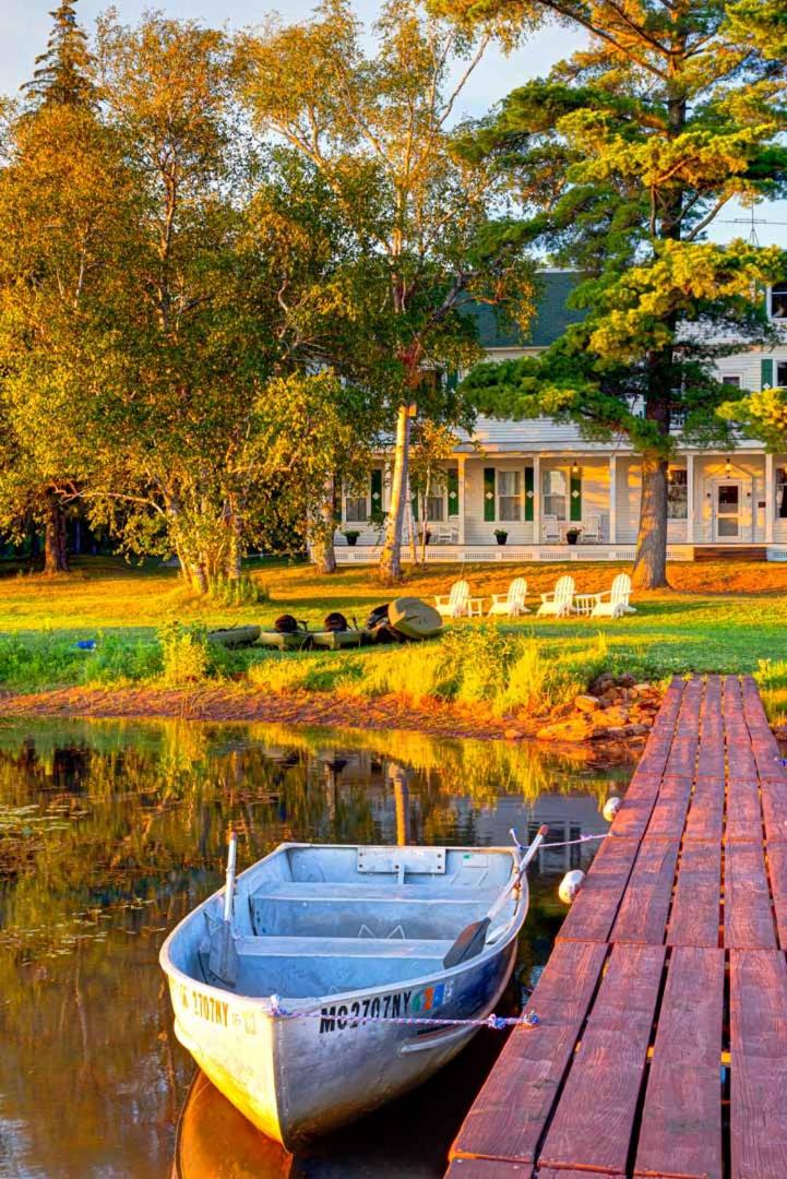 Historic Birch Lodge and Motel - Housity