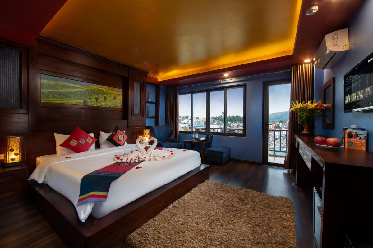 Saparis Hotel - Housity