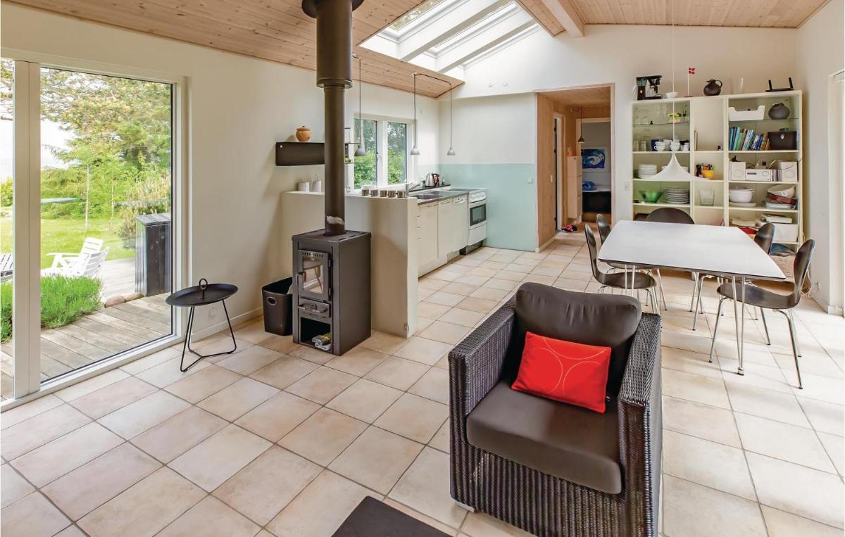 Stunning Home In Kalundborg With Kitchen - Housity