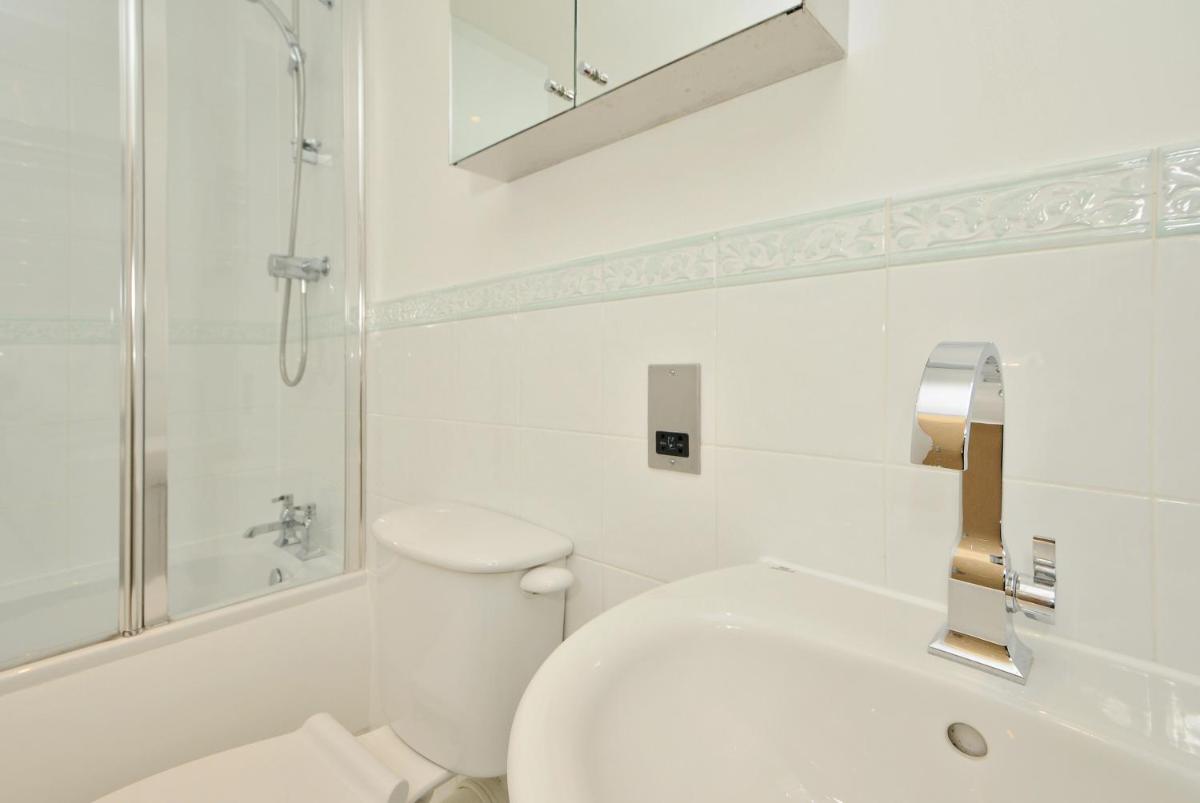 One-bedroom apartment in city centre (oxogrhc) - Housity