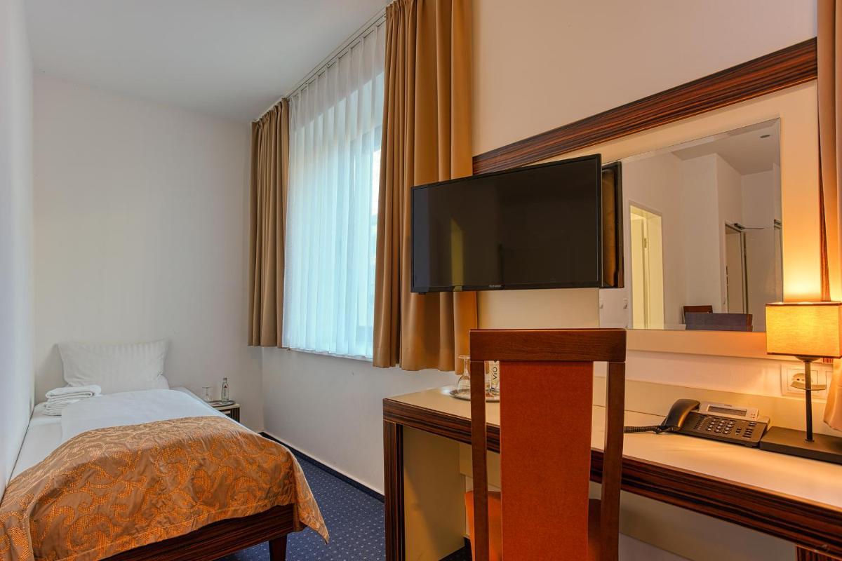 Suitetrails - Centro Hotel Celler Tor