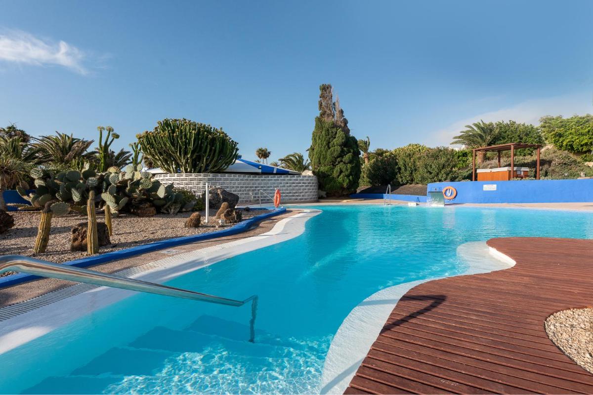 Piscina en o cerca de Hotel LIVVO Risco del Gato Suites