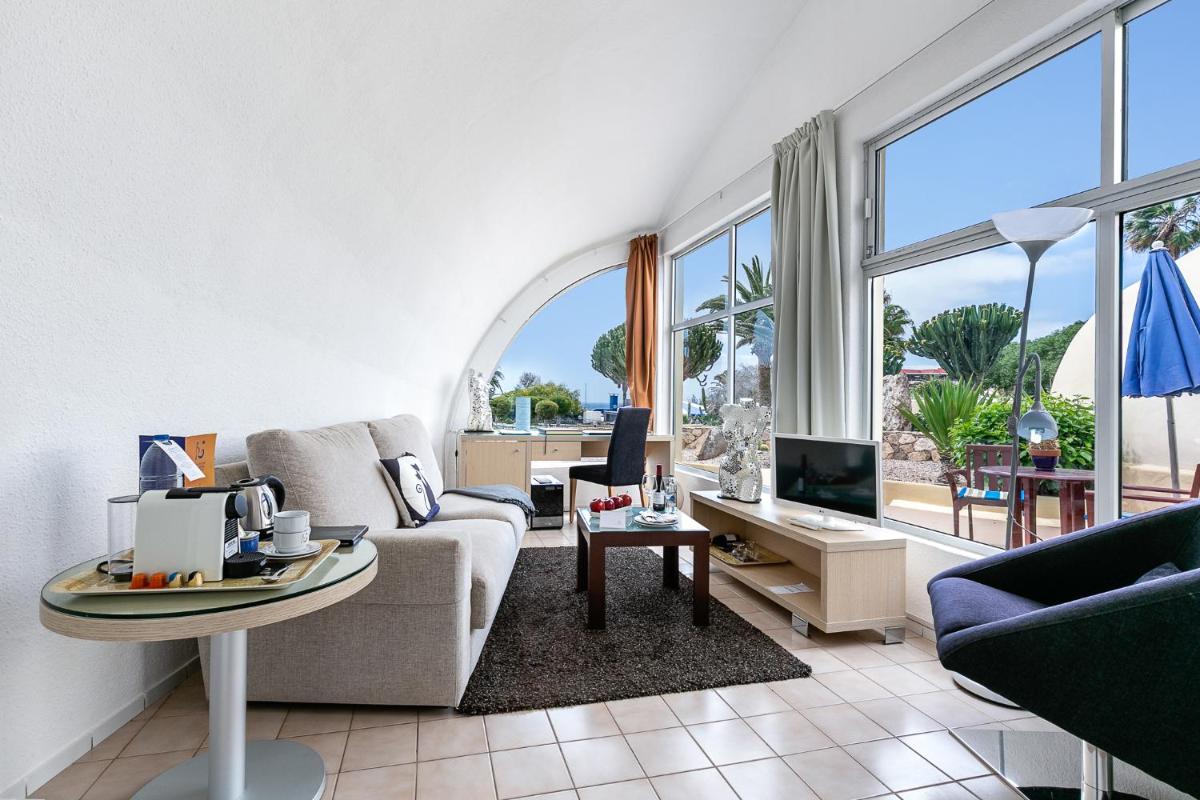 Zona de estar de Hotel LIVVO Risco del Gato Suites
