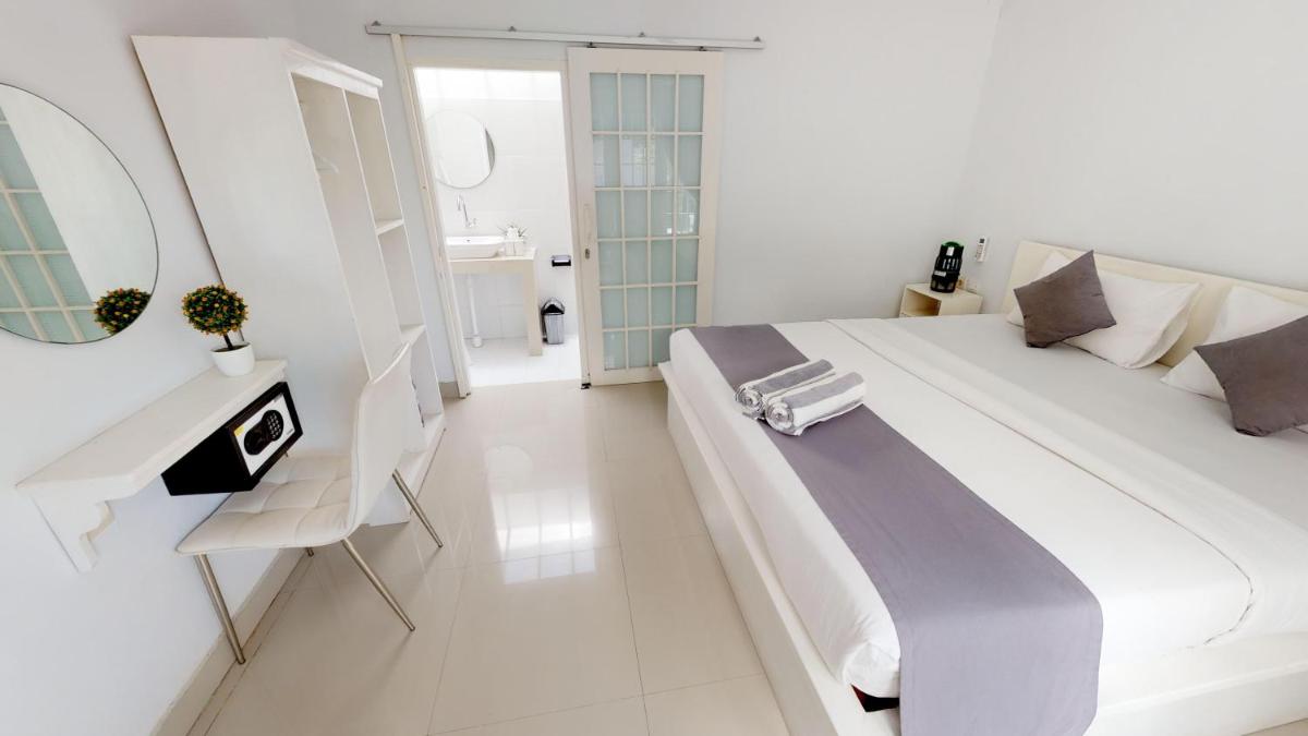 Casa Blanca Gili Air - Housity