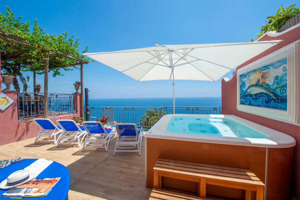 Palazzo Rocco Villa Sunshining in Love - Housity