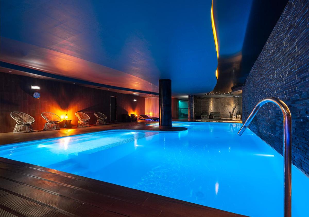 A piscina em ou perto de Lisotel - Hotel & Spa