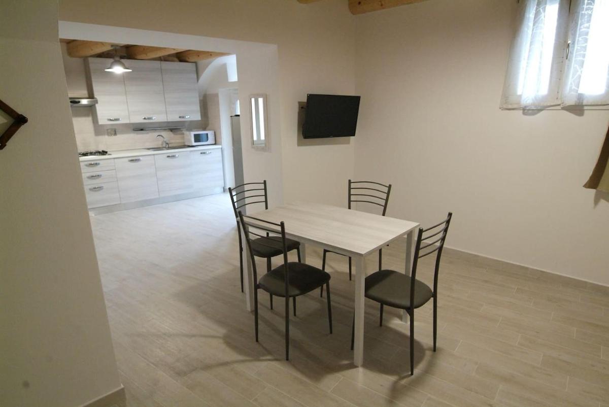 La casa di nonno Enrico vicino alle Cinque Terre - Housity