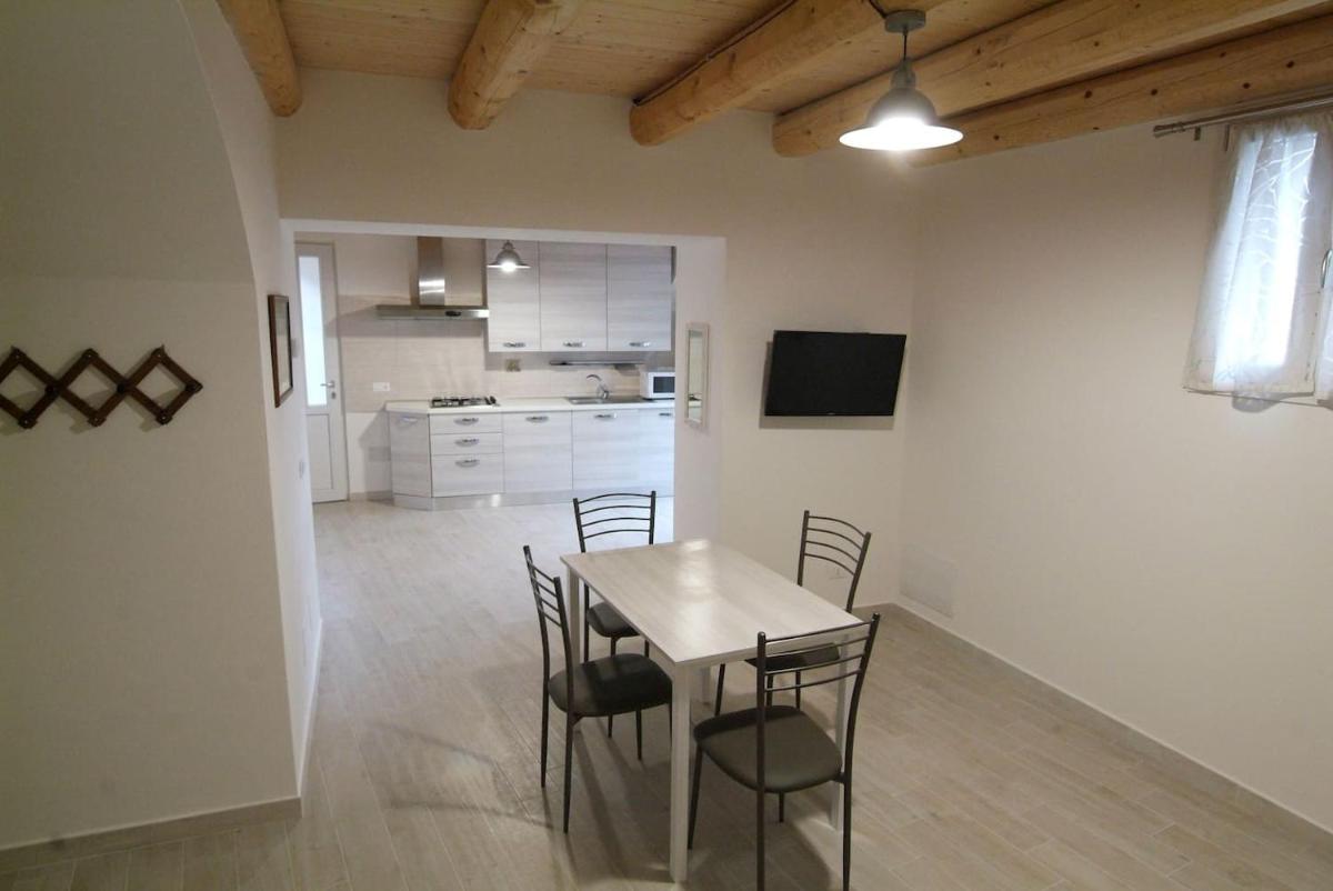 La casa di nonno Enrico vicino alle Cinque Terre - Housity