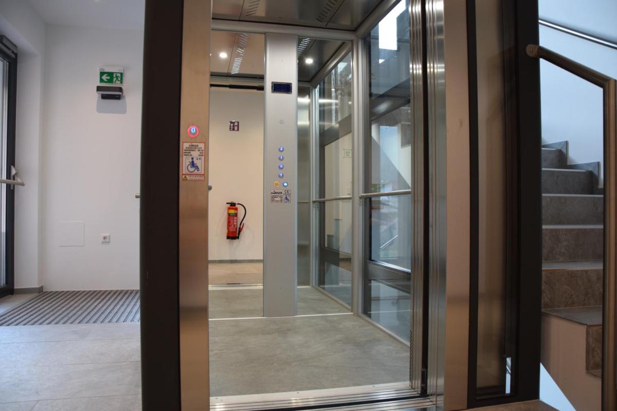 Ferienwohnung Longastubn - Housity