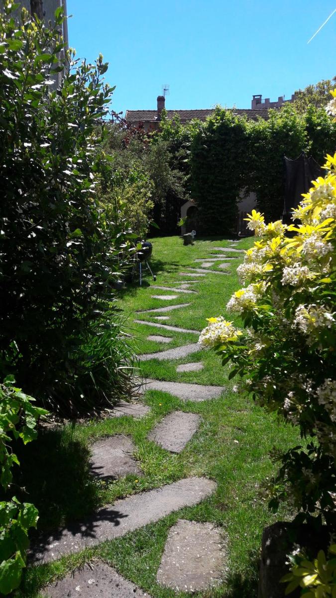 PAUSE ROMANTIQUE EN PAYS BRAYAUD - Housity