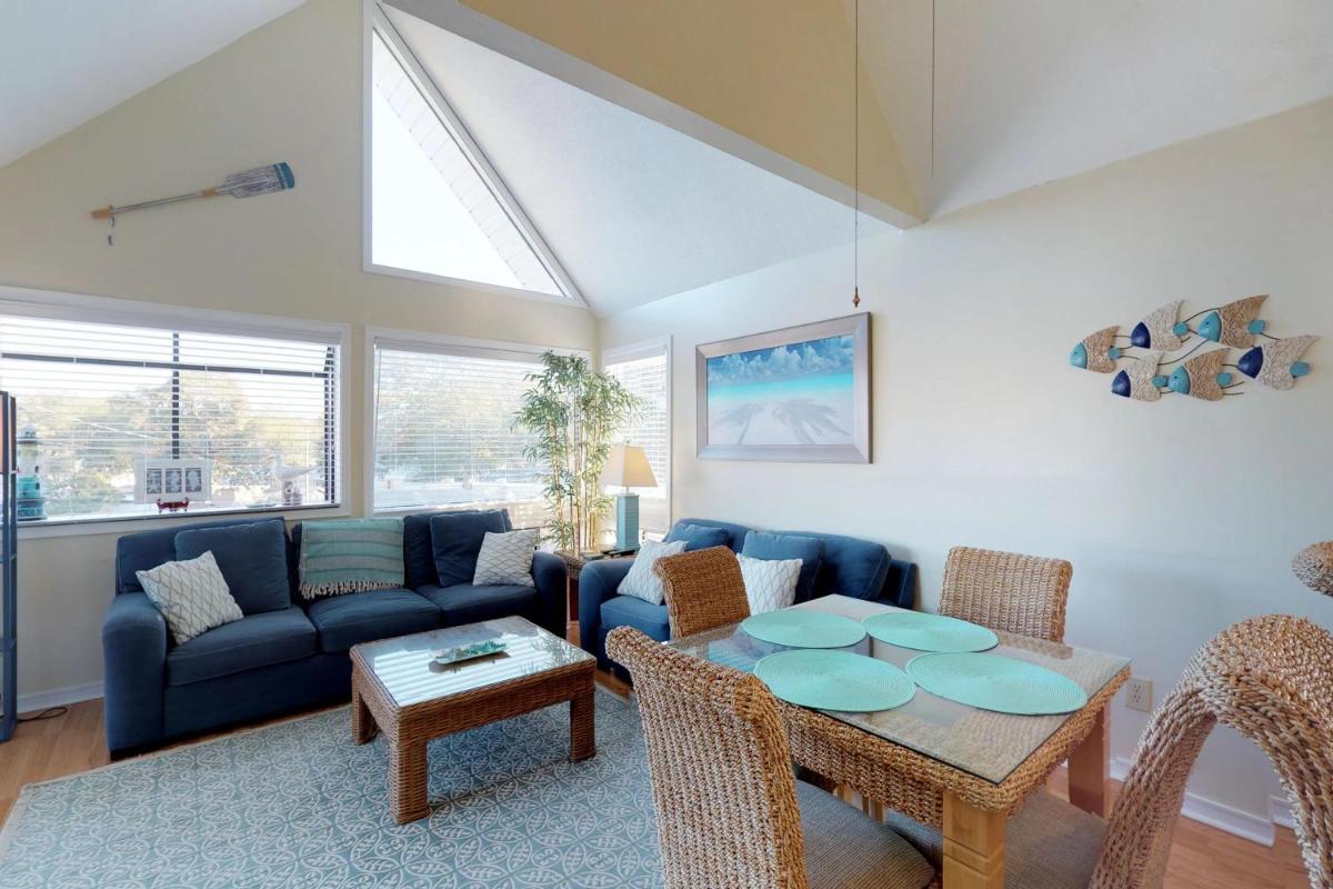 Aradian Dunes 03-309 - Housity