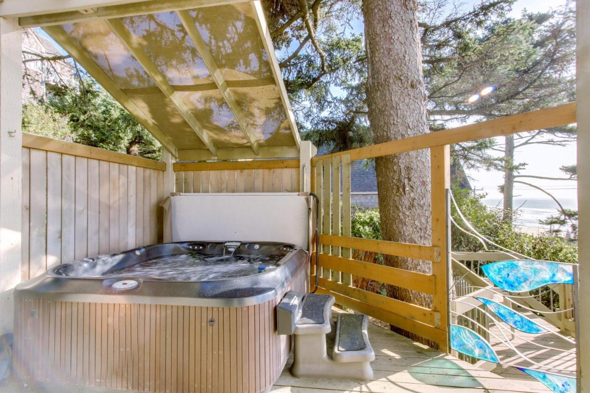 Haystack Views Vacation Rental - Housity