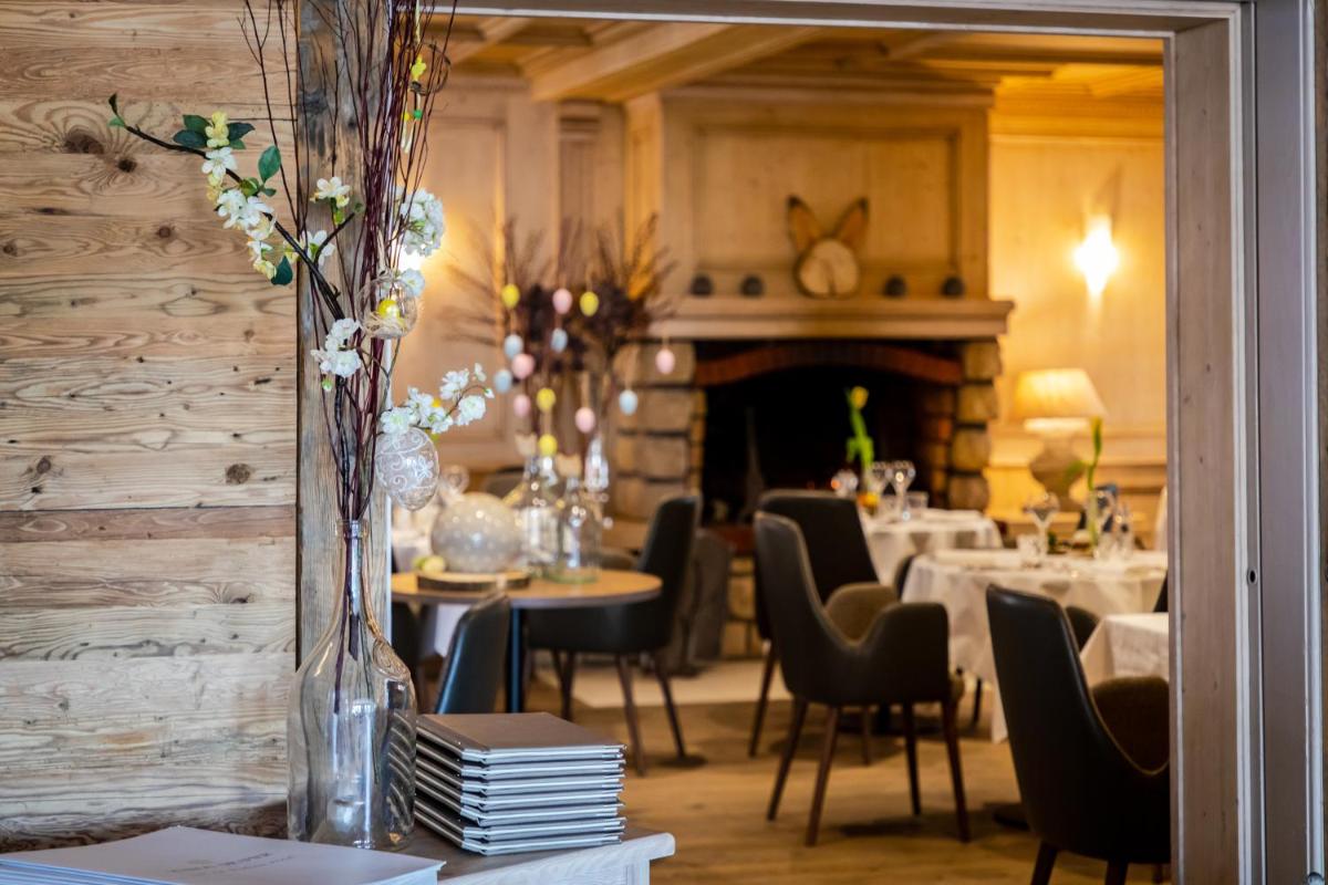Restaurant ou autre lieu de restauration dans l'établissement Hôtel SPA du Lac de Madine - Maison DRAPIER