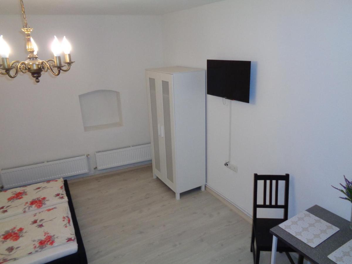 Alexandra Studios - Housity