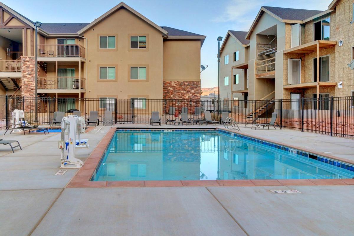 Red Cliff 3C - Housity