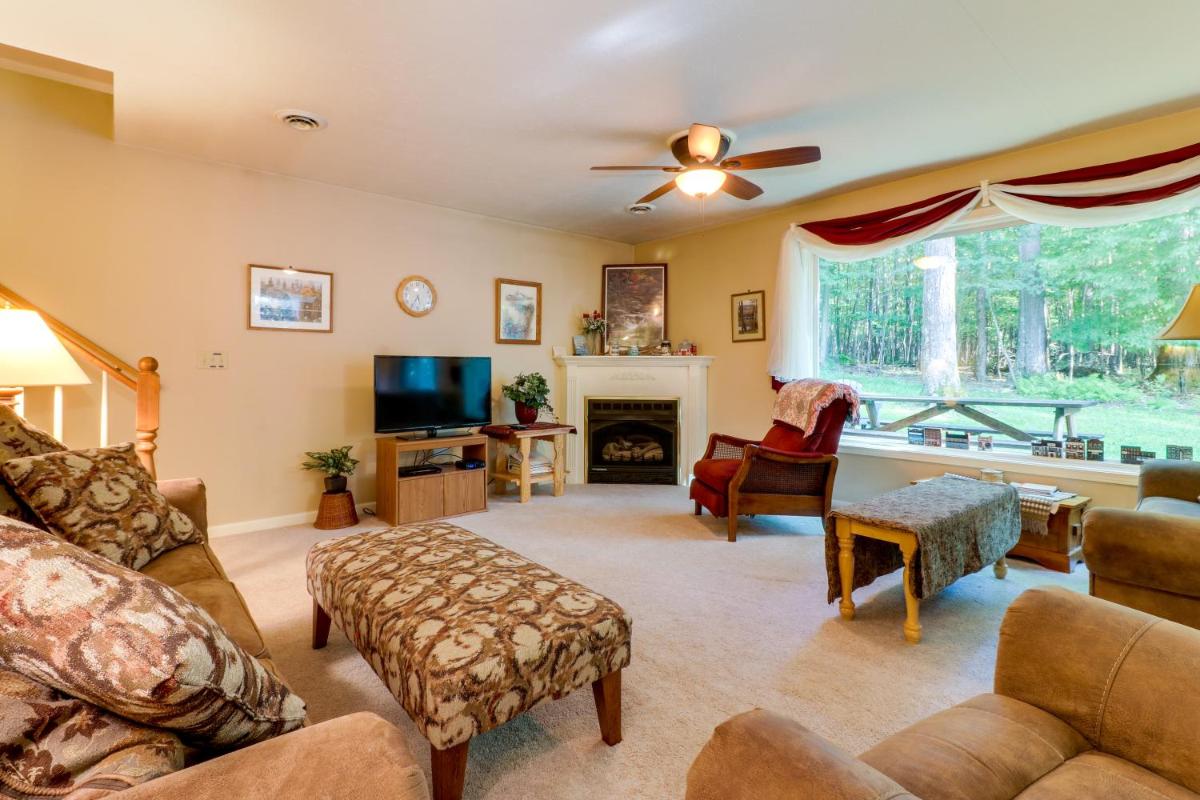 Z Lake Retreat - Housity