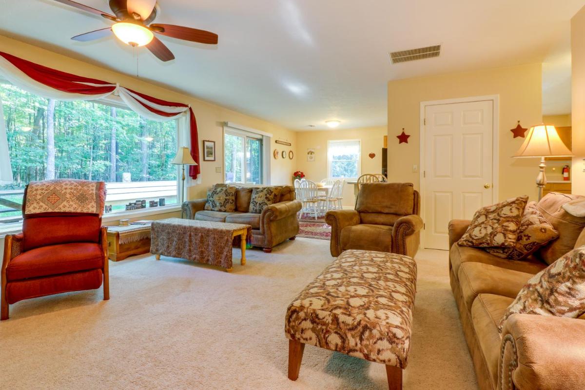 Z Lake Retreat - Housity