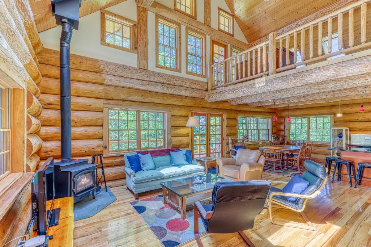 Camano Family Retreat - Housity
