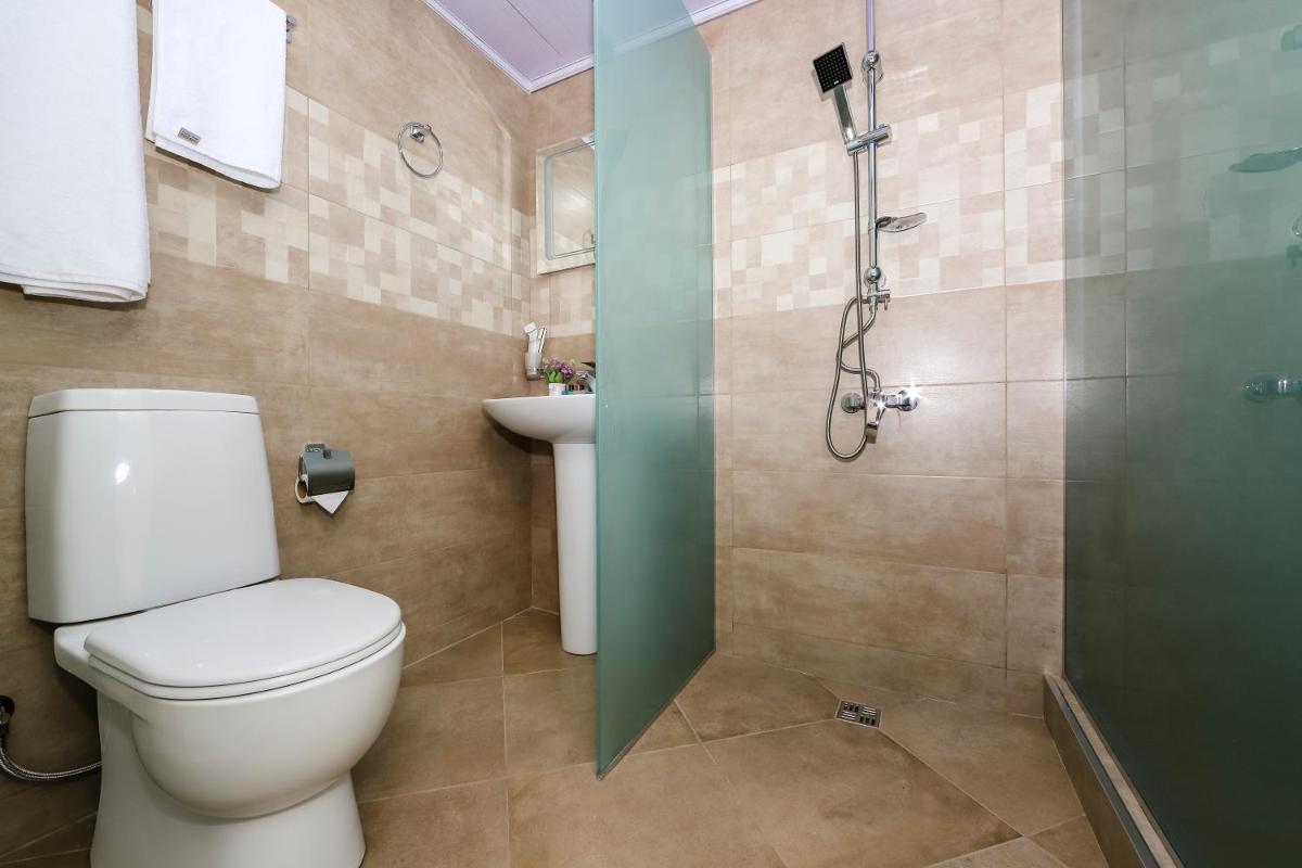 Hotel Sioni - Housity
