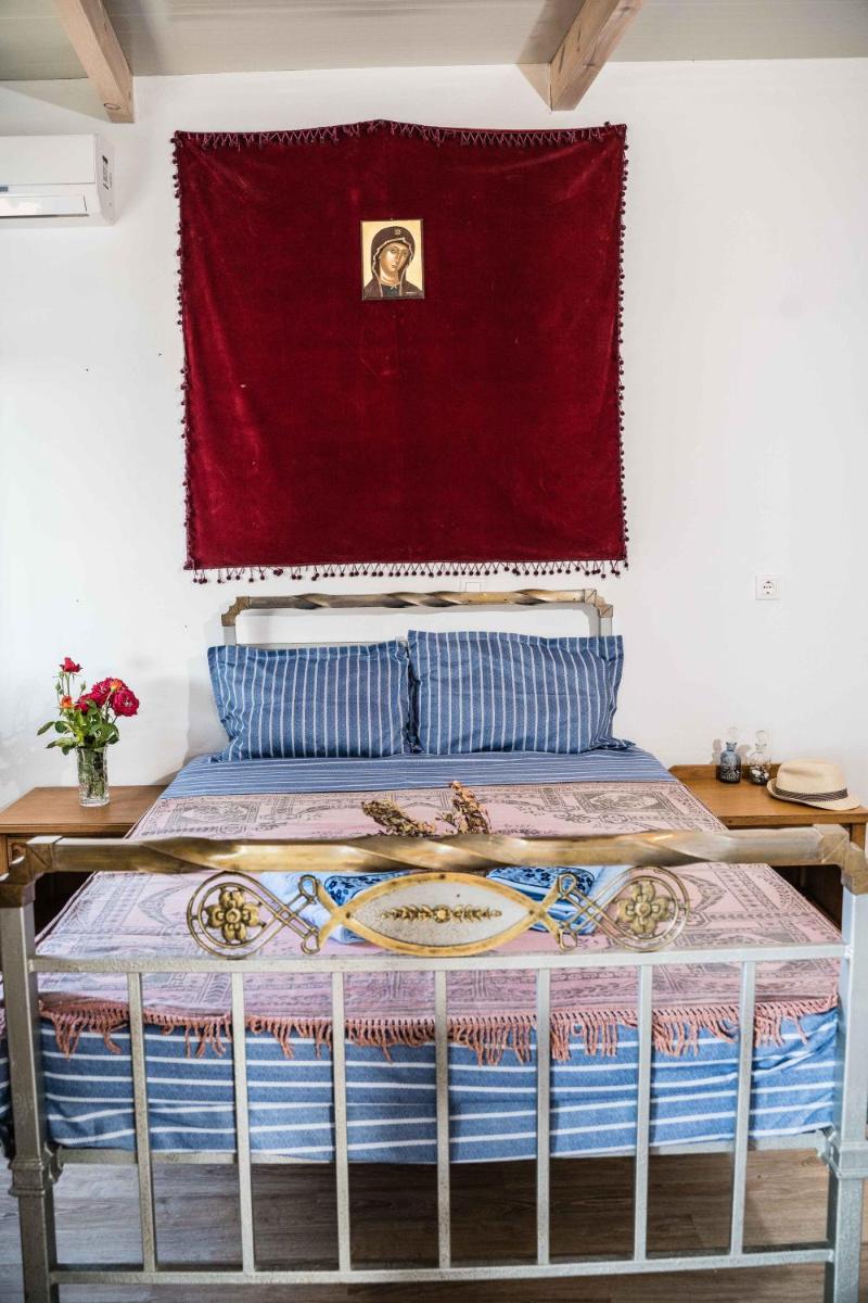 Castri House - Housity