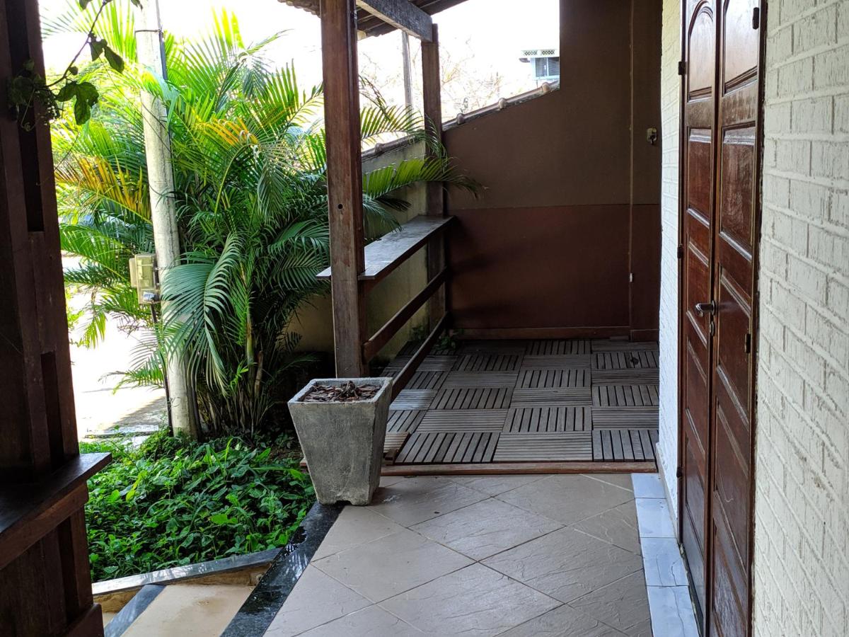 Casa de Campo e Rústica com piscina, churrasqueira e banheira de uso privativo - Housity