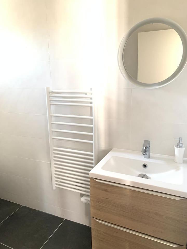 Amazing Place In Paris - Housity