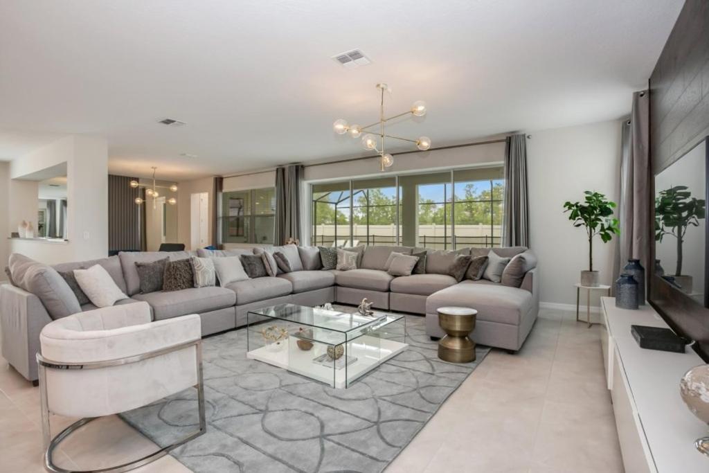 Jedi Temple! Take A Virtual Tour Private Pool! Villa - Housity