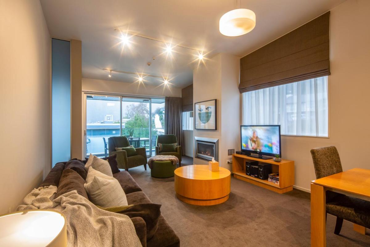 Kent Street Apartments - Element Escapes - Housity