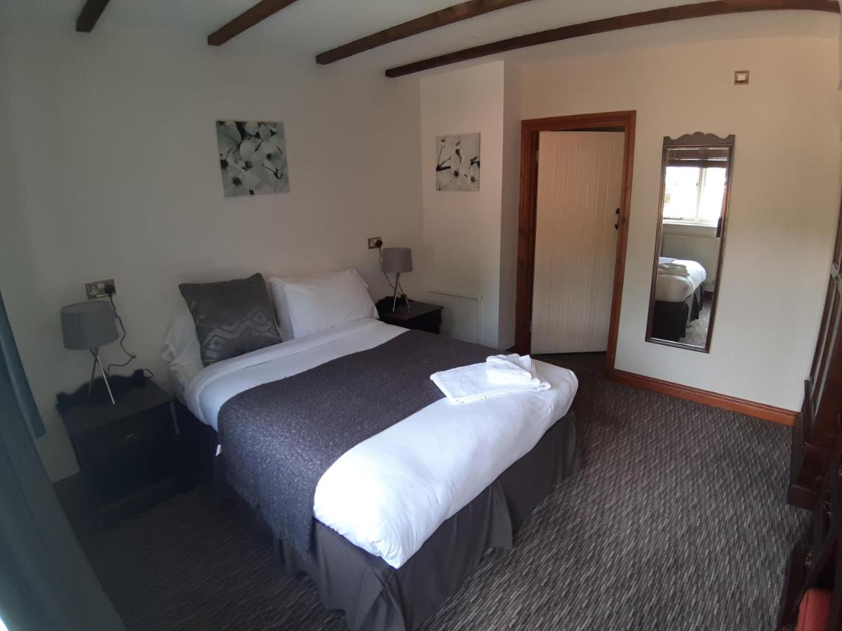 Bull Inn - Housity