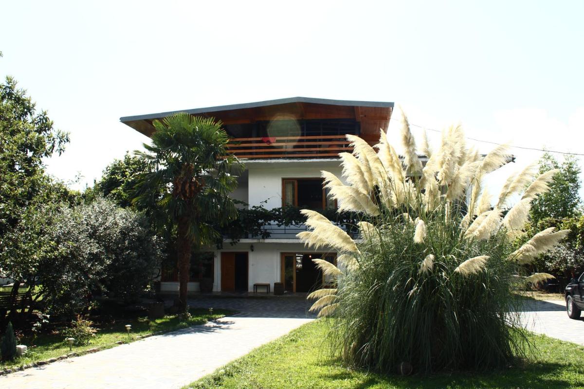 Isev Kvareli - Housity