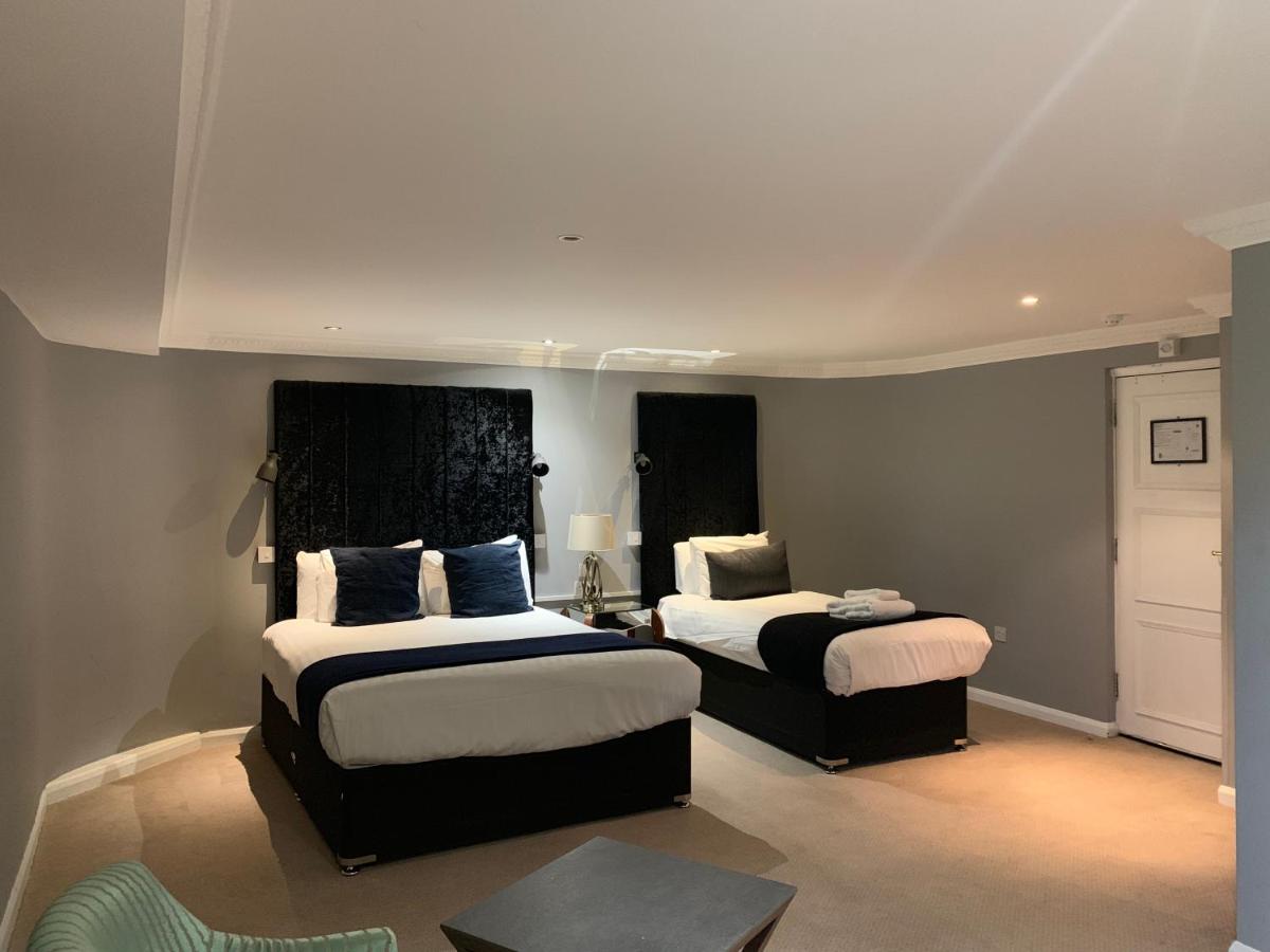 Barons Court Hotel Walsall - Housity