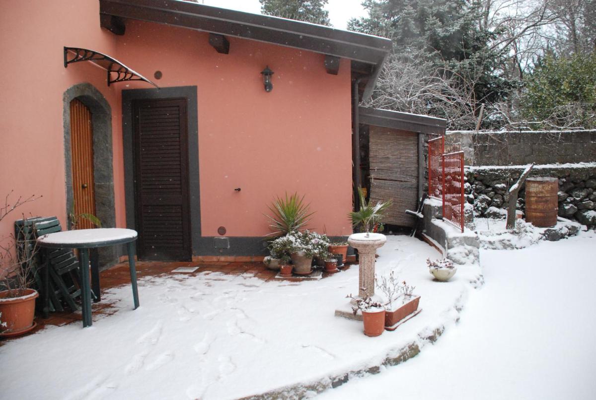 Etna Casa Llera-Antica casa siciliana - Housity