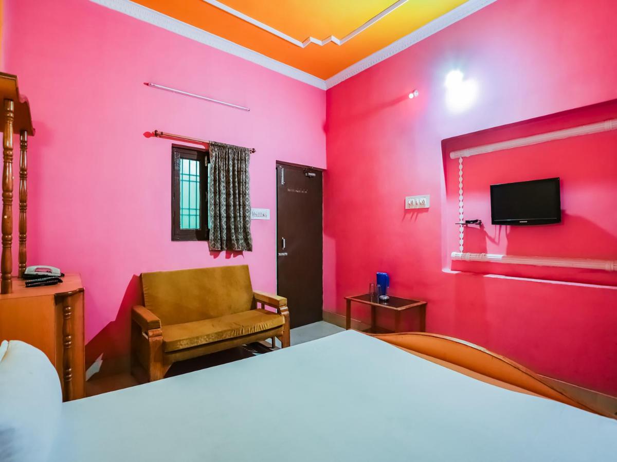 SPOT ON 49066 Hotel Amol Nac - Housity