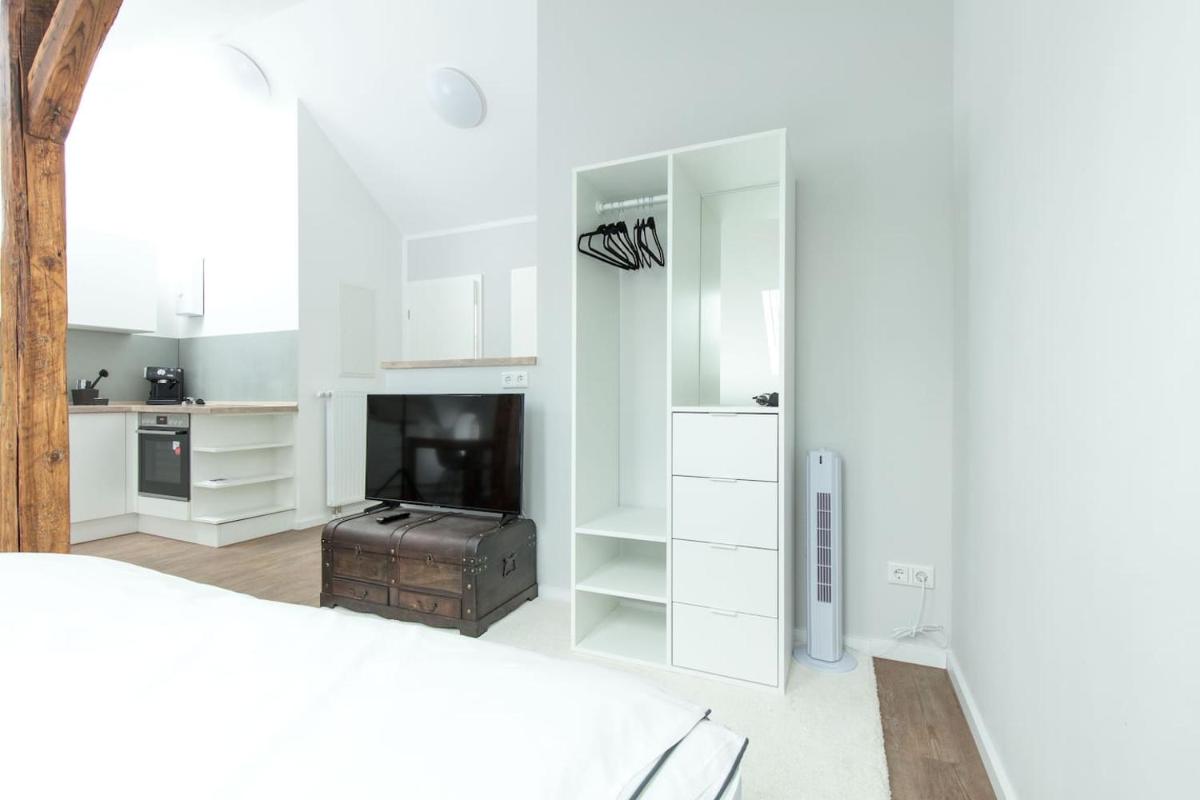 AMSTERDAM · CHILLINGHOUSE # 6, 3 Min. vom ICE, NETFLIX, Garten - Housity