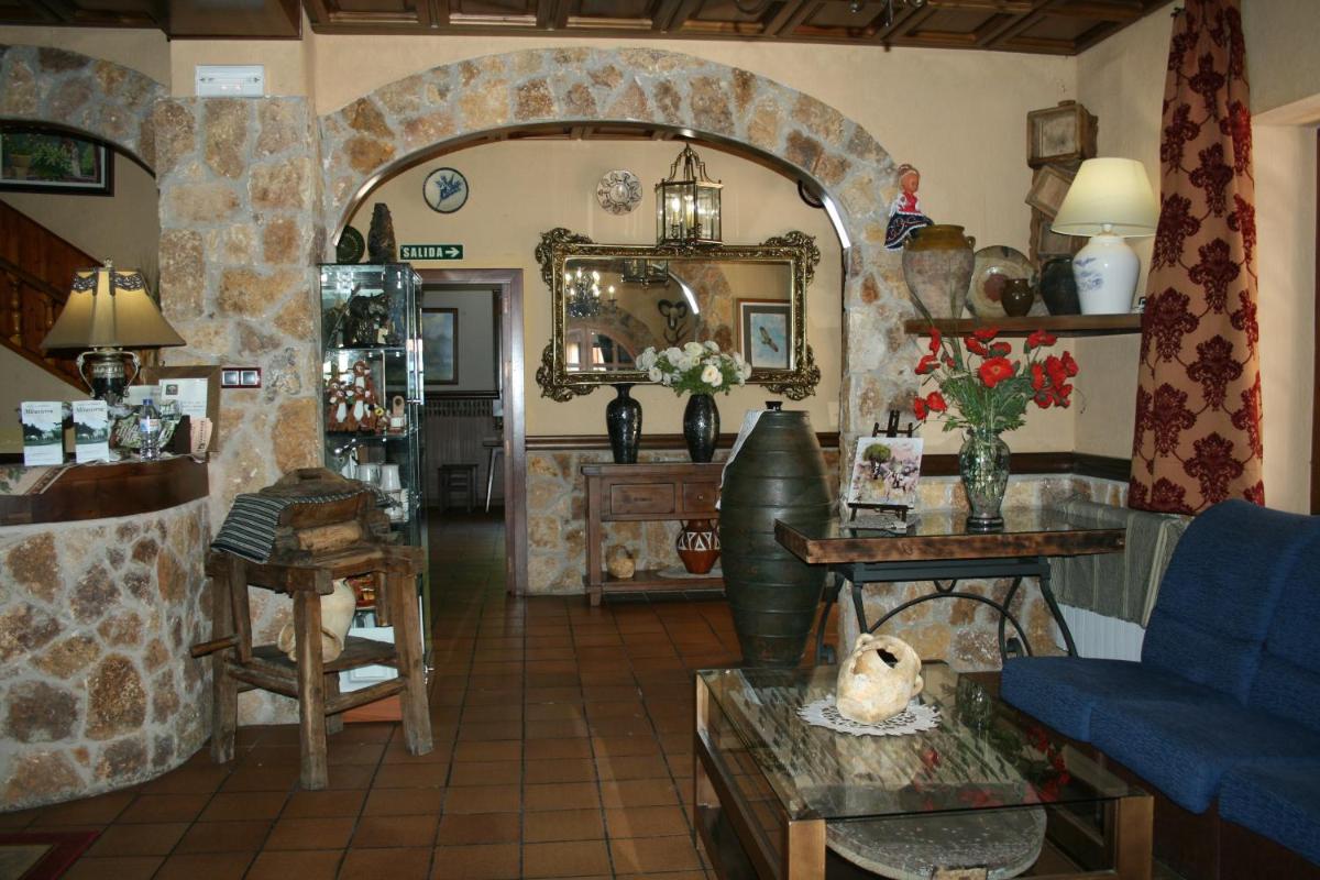Hotel Mirasierra - Housity