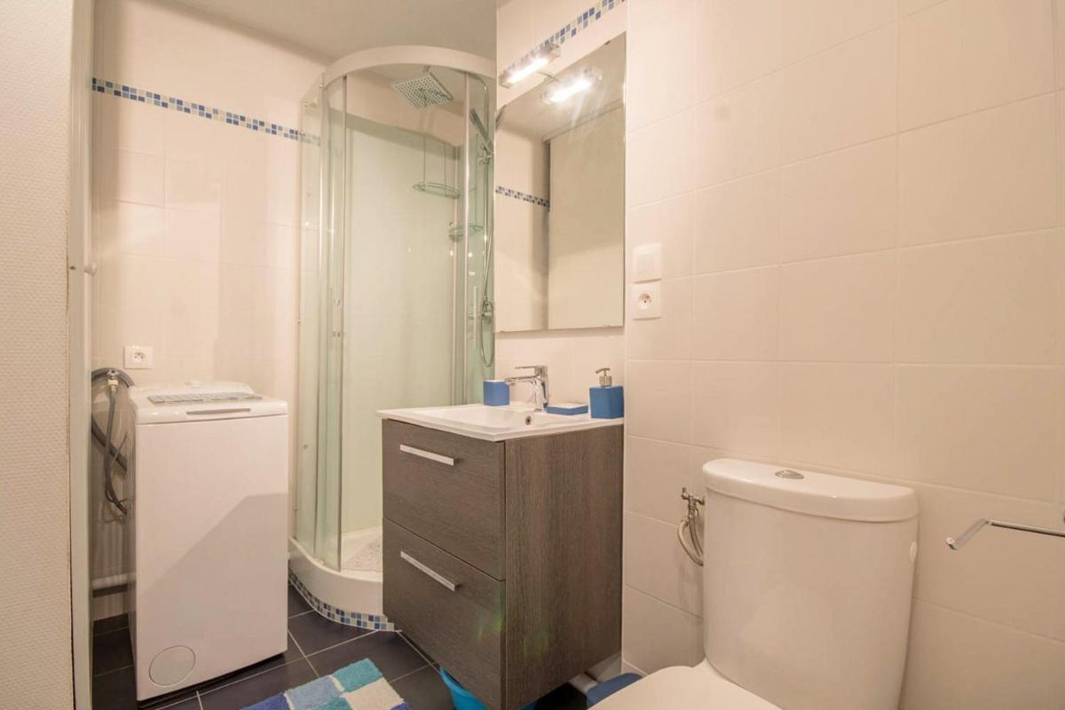 Les pieds dans l eau - Housity